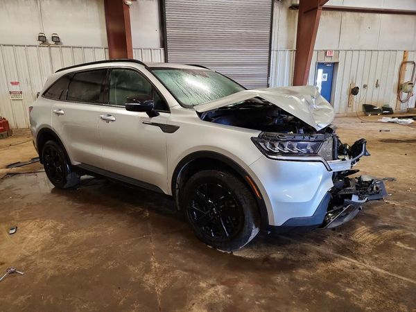 2021 KIA SORENTO S — Passenger 3/4