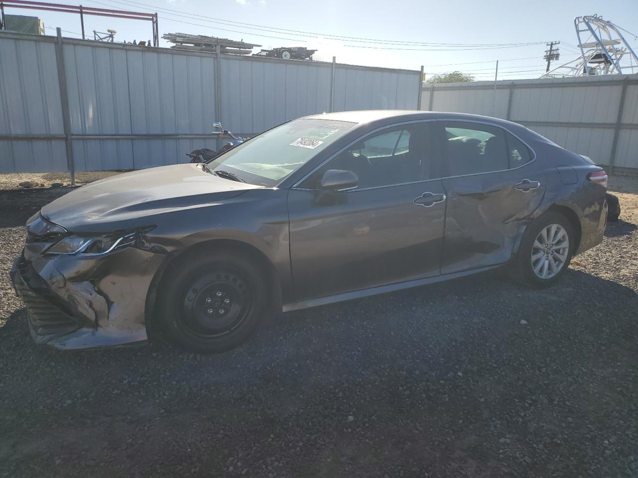 2018 TOYOTA CAMRY L/LE/SE/XLE — Front 3/4