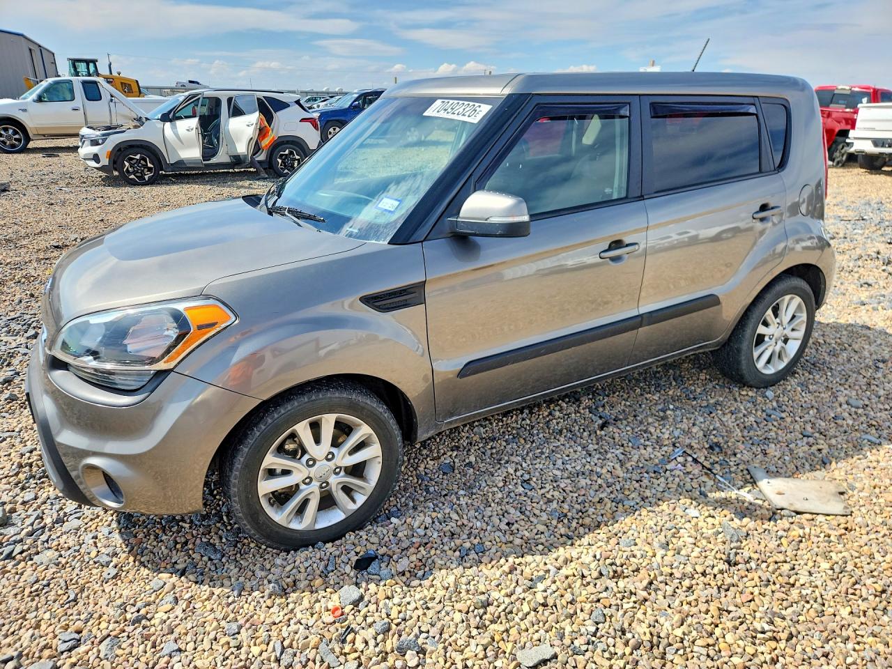 2012 KIA SOUL GL — Front 3/4