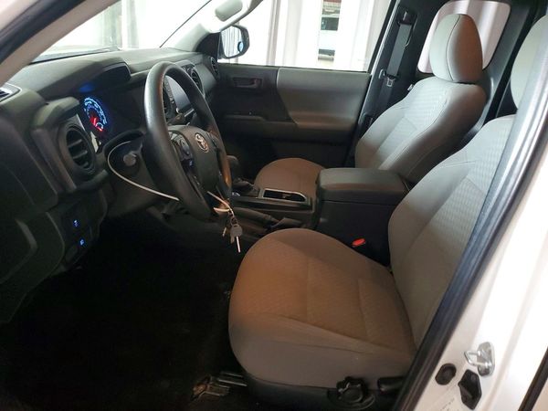 2022 TOYOTA TACOMA SR5 — DENT