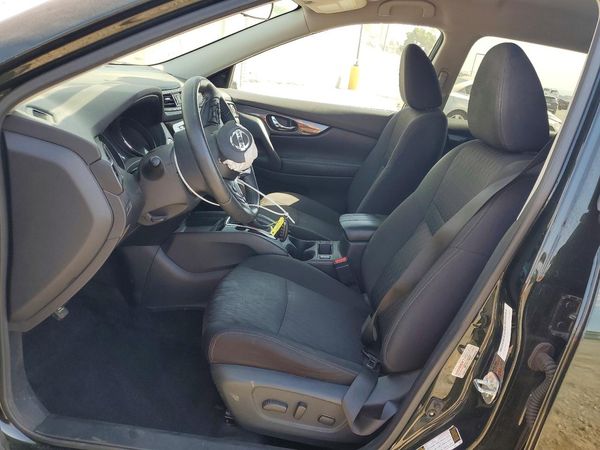 2020 NISSAN ROGUE — DENT