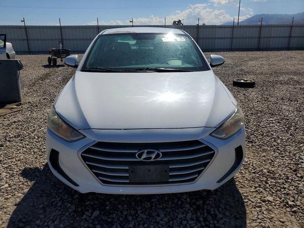 2017 HYUNDAI ELANTRA SE Base — DIRF