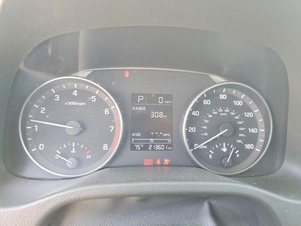 2017 HYUNDAI ELANTRA SE Base — ODOM