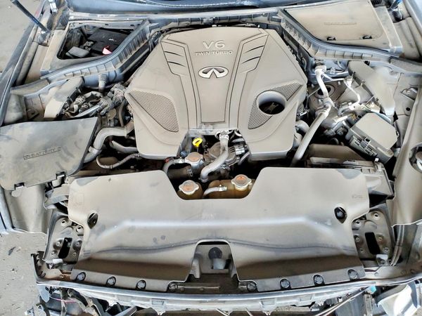 2020 INFINITI Q50 — Engine bay
