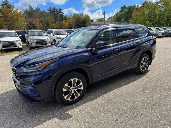 2021 TOYOTA HIGHLANDER