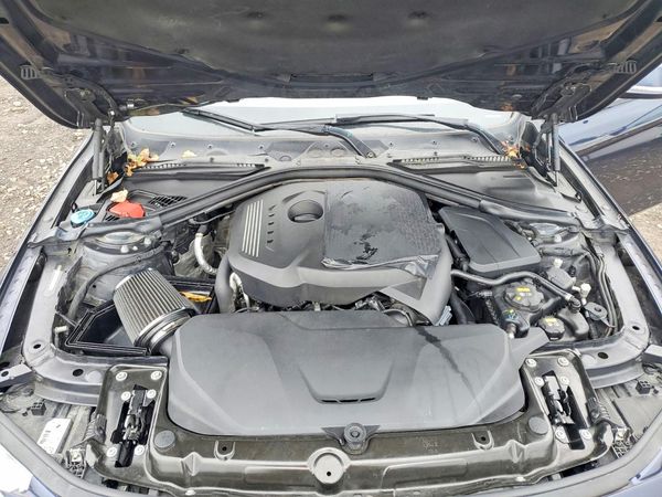 2017 BMW 330 SA — Engine bay