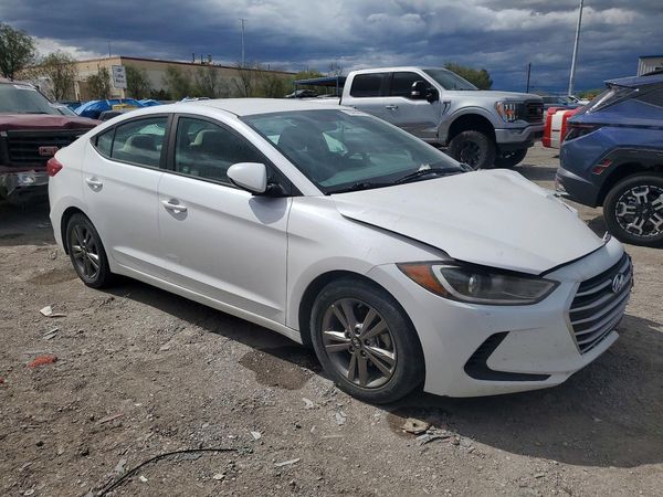 2018 HYUNDAI ELANTRA — Passenger 3/4