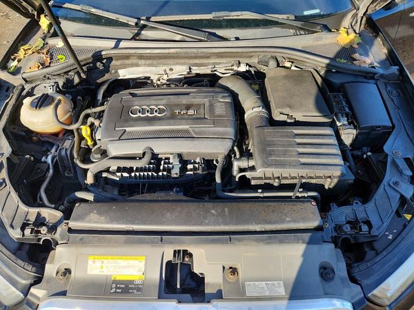 2015 AUDI A3 Premium Plus — Engine bay