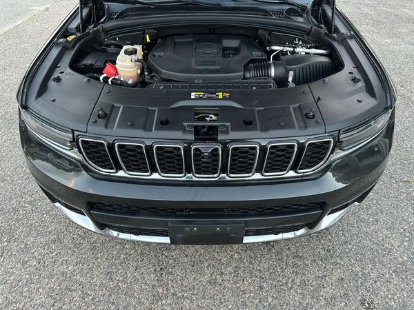 2022 JEEP GRAND CHEROKEE