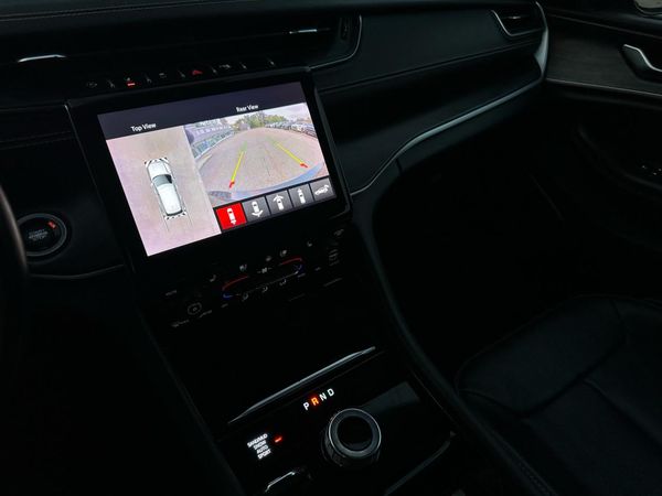 2022 JEEP GRAND CHEROKEE