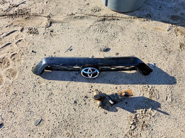 2015 TOYOTA 4RUNNER Base Grade — LOOS