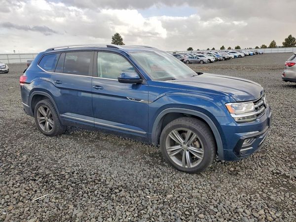 2018 VOLKSWAGEN ATLAS 4Motion SEL — Passenger 3/4