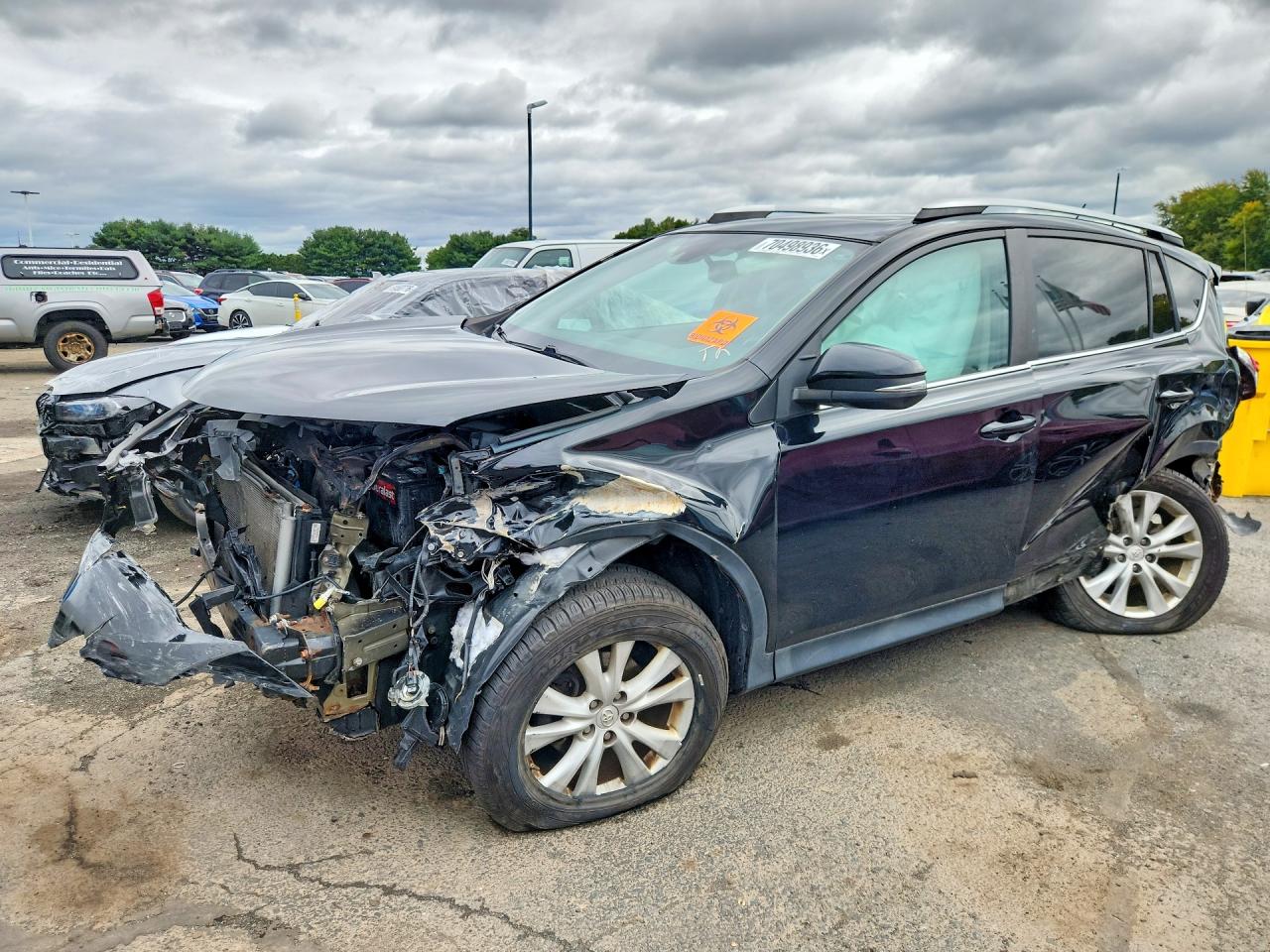 2015 TOYOTA RAV4 Limited (G Grade) — Front 3/4
