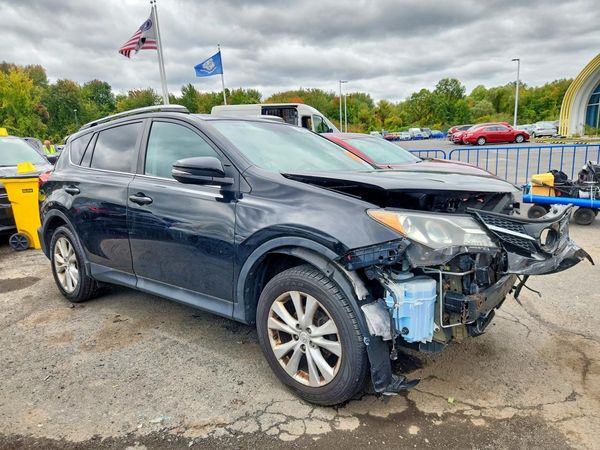 2015 TOYOTA RAV4 Limited (G Grade) — Passenger 3/4