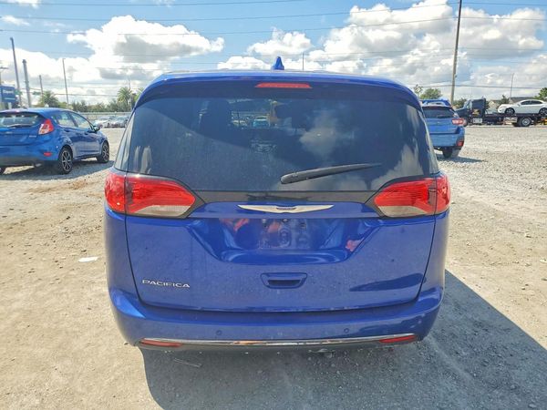 2020 CHRYSLER PACIFICA Touring — DIRR