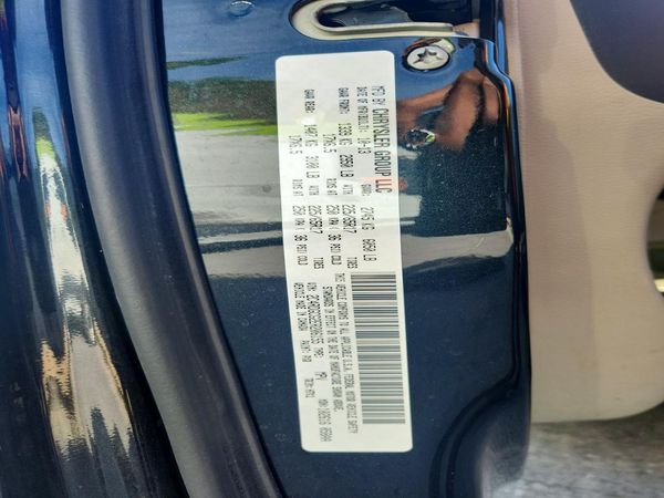 2014 DODGE GRAND CARAVAN SXT — VINS