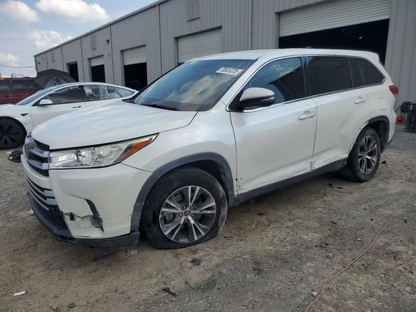 2019 TOYOTA HIGHLANDER LE