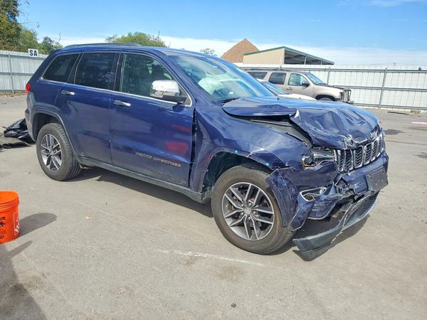 2017 JEEP GRAND CHEROKEE Limited — Passenger 3/4