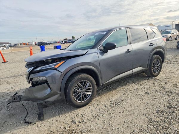 2023 NISSAN ROGUE S — Front 3/4