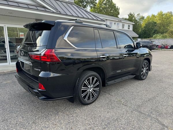 2020 LEXUS LX