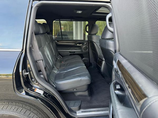 2020 LEXUS LX