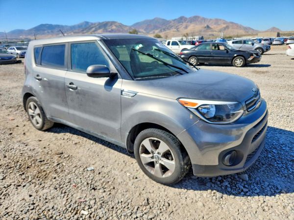 2017 KIA SOUL Base — Passenger 3/4