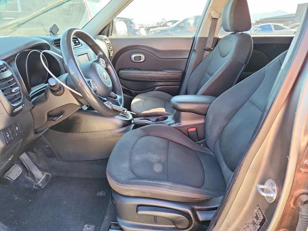 2017 KIA SOUL Base — DENT