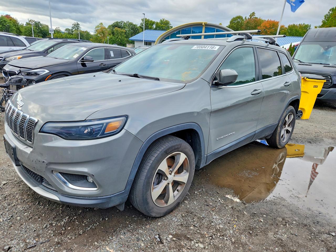 2019 JEEP CHEROKEE Limited — Front 3/4