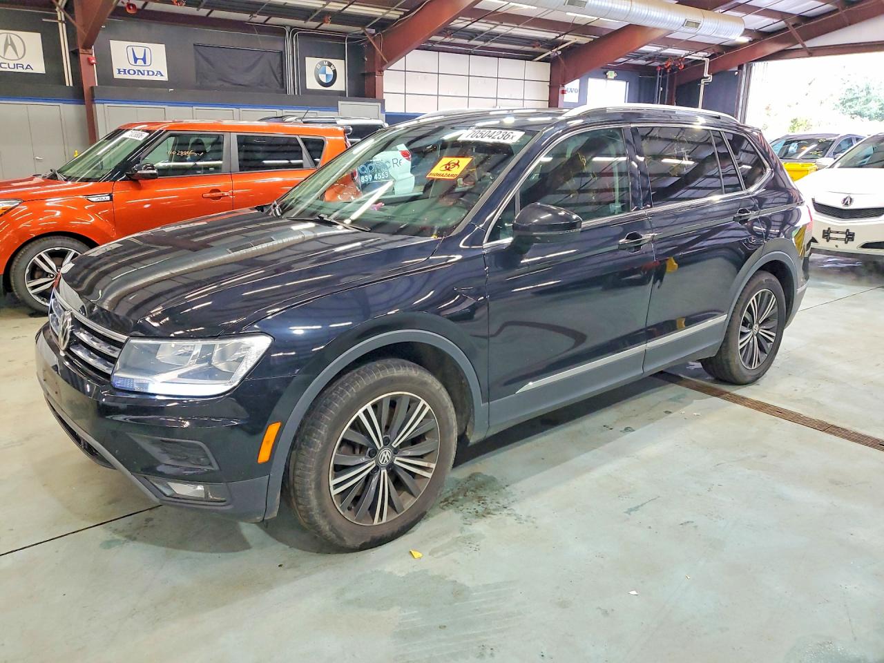 2019 VOLKSWAGEN TIGUAN — Front 3/4