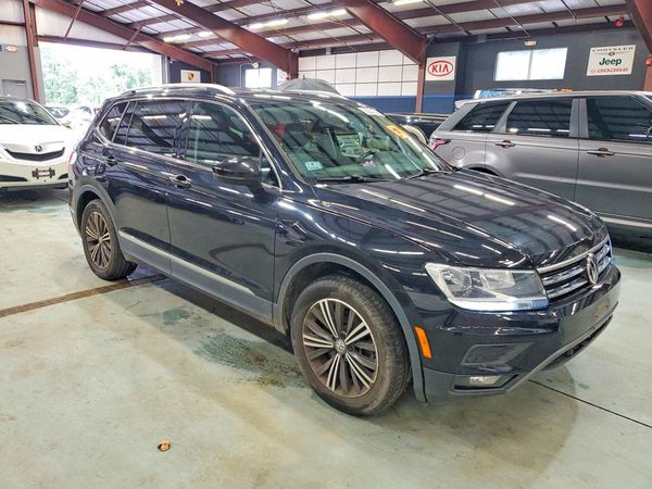 2019 VOLKSWAGEN TIGUAN — Passenger 3/4