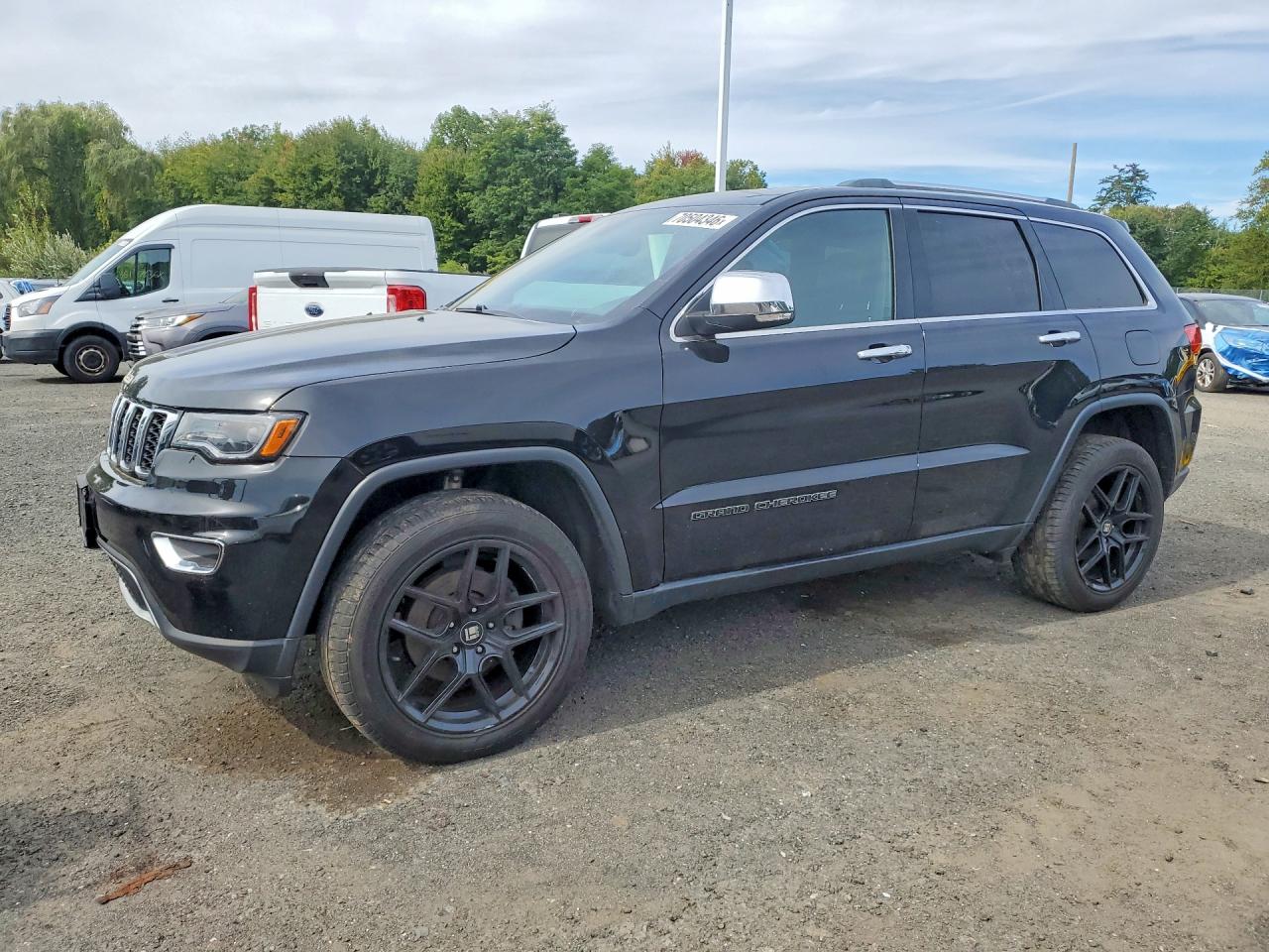 2019 JEEP CHEROKEE Limited — Front 3/4