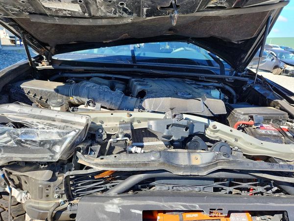 2021 TOYOTA 4RUNNER TRD offroad Prem — Engine bay