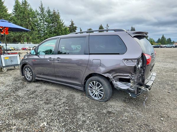 2020 TOYOTA SIENNA Q grade — DSRA