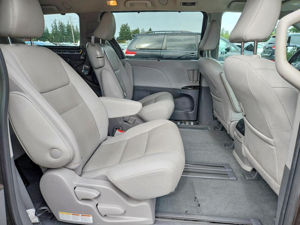 2020 TOYOTA SIENNA Q grade — PSRS