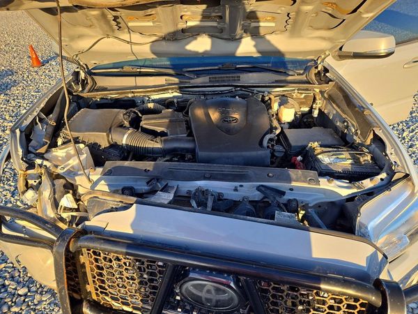 2019 TOYOTA TACOMA SR5 — Engine bay