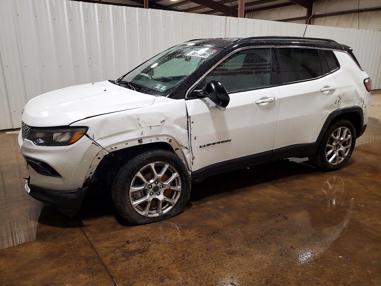 2025 JEEP COMPASS Limited — Front 3/4