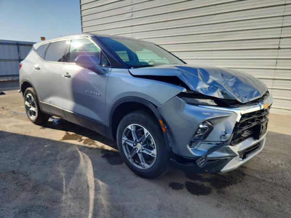 2025 CHEVROLET BLAZER 2LT — Passenger 3/4