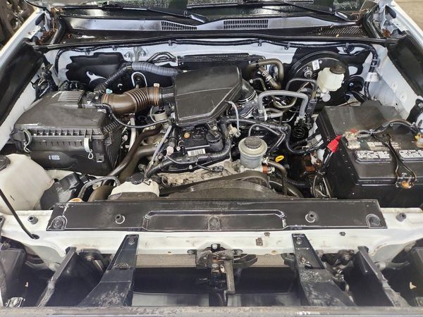 2021 TOYOTA TACOMA SR5 — Engine bay