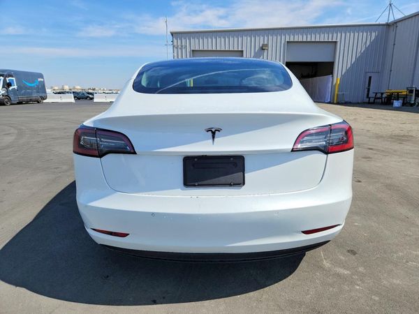 2022 TESLA MODEL 3 — DIRR