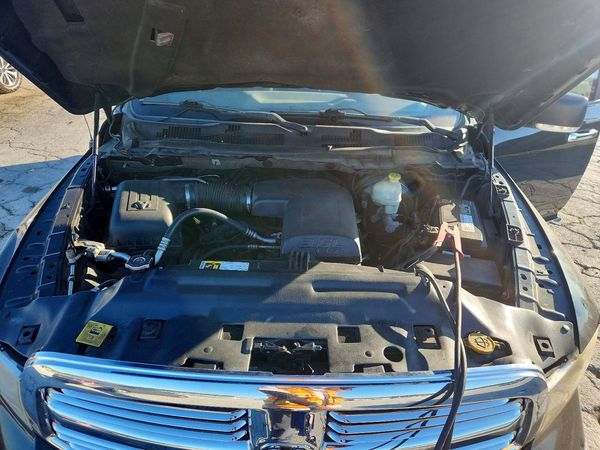 2016 RAM 1500 SLT — Engine bay