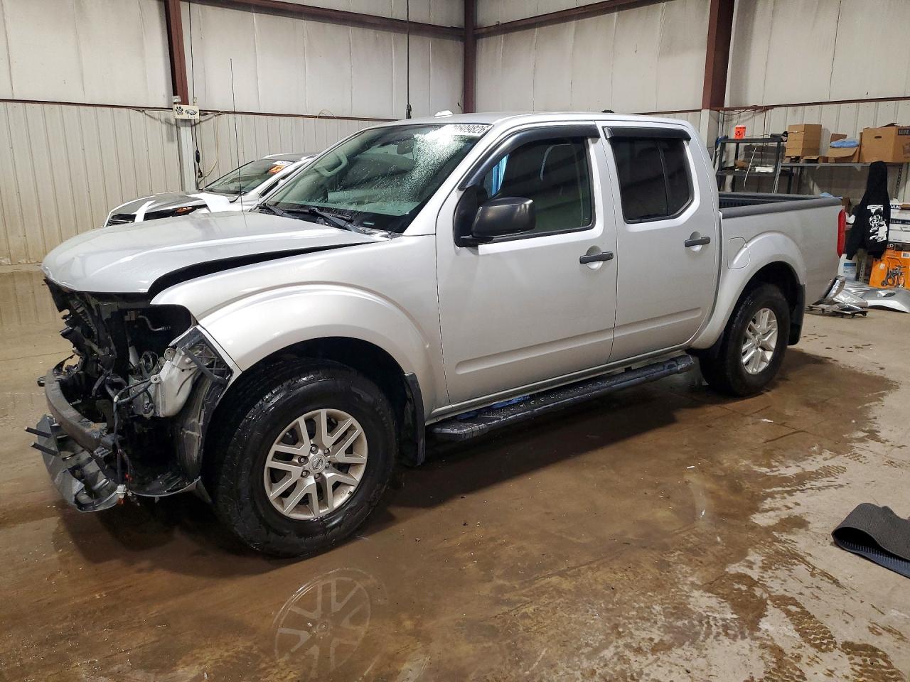 2018 NISSAN FRONTIER — Front 3/4