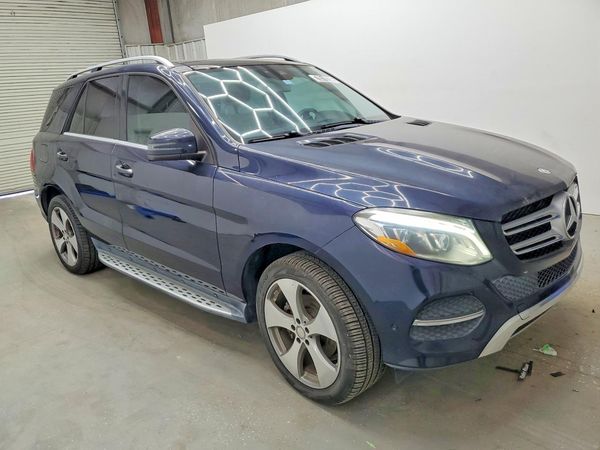 2016 MERCEDES-BENZ GLE GLE350 — Passenger 3/4