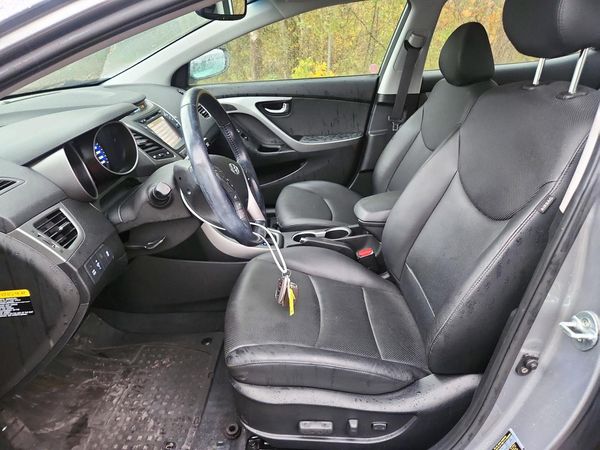 2015 HYUNDAI ELANTRA GLS(Middle) — DENT