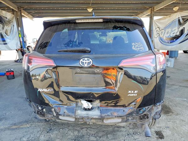 2018 TOYOTA RAV4 Adventure/XLE — DIRR