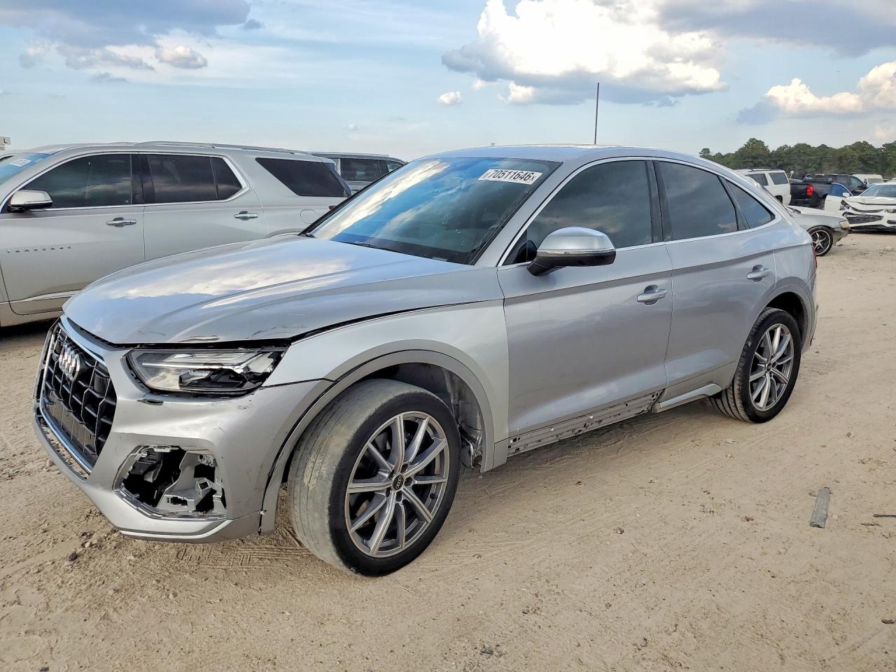 2022 AUDI SQ5 — Front 3/4