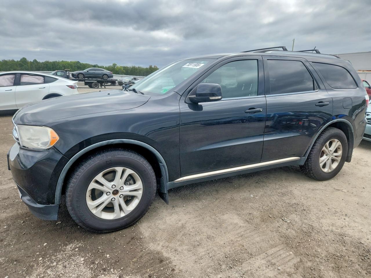 2012 DODGE DURANGO Crew — Front 3/4