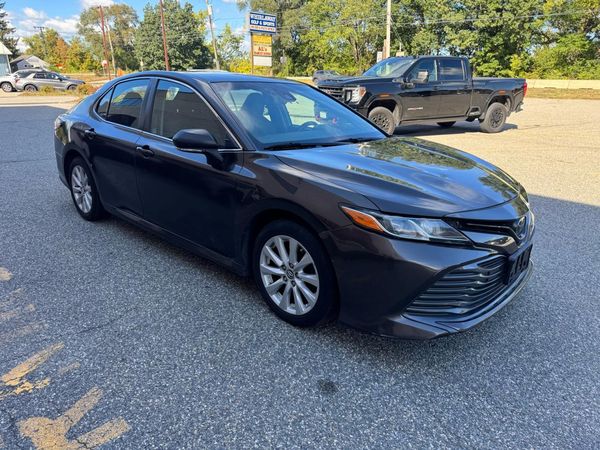 2019 TOYOTA CAMRY