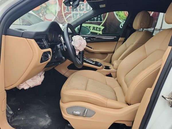 2023 PORSCHE MACAN Macan / Macan T — DENT