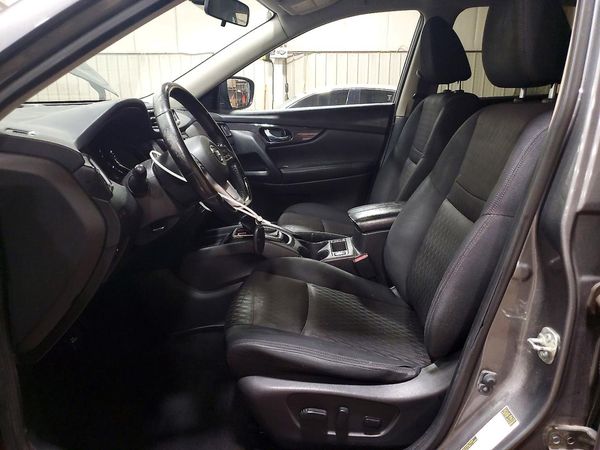2018 NISSAN ROGUE — DENT