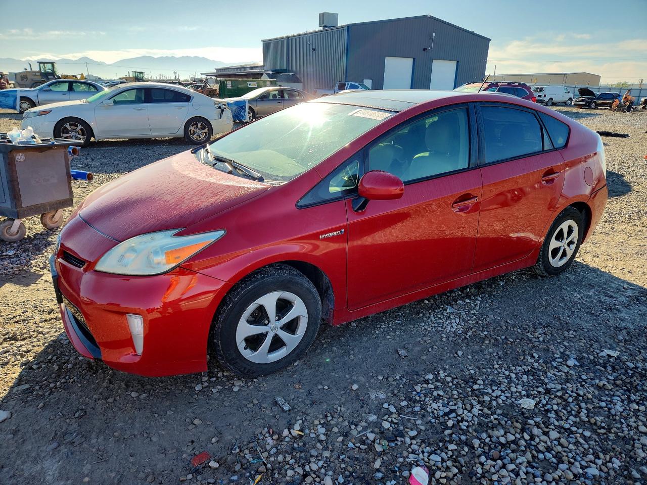 2014 TOYOTA PRIUS — Front 3/4